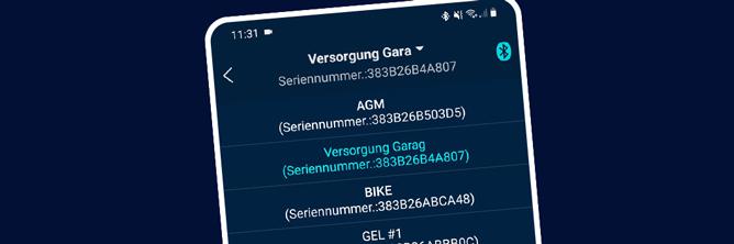 Die Grafik zeigt die Auswahl verschiedenen Geräte im Pulldown-Menü in der intAct Battery Check App.