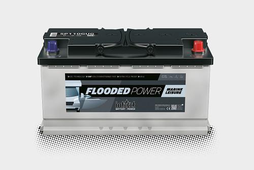 Das Bild zeigt die Nasse-Blei-Säure-Batterie intAct Flooded Power - Marine & Leisure vor einem grauen Hintergrund.